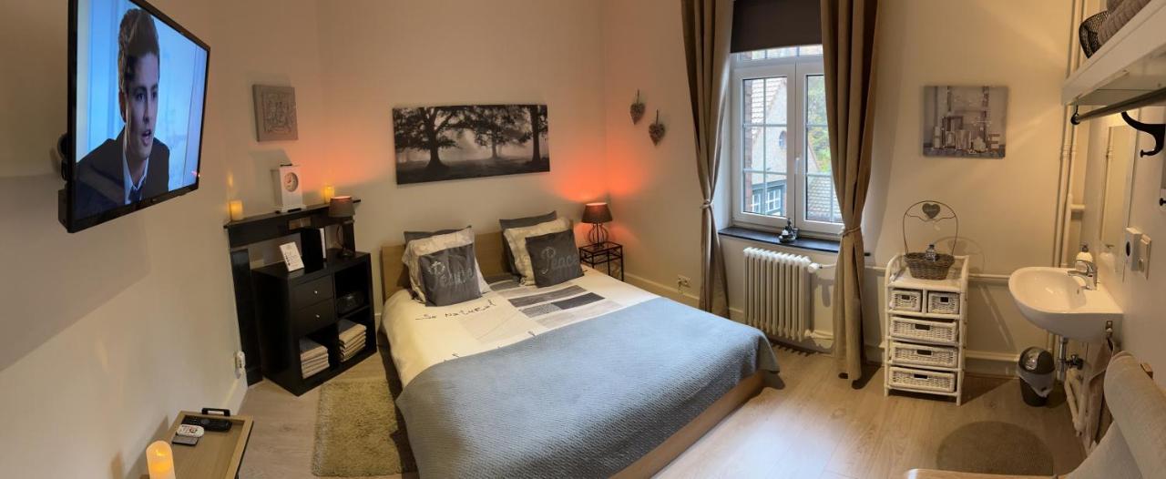 B&B Le Pavillon Du Bois De Buis Perwez Eksteriør billede